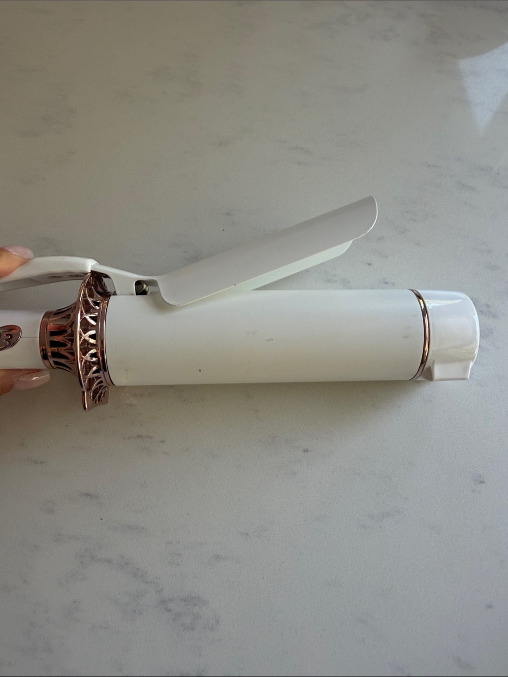 T3 White and Rose Gold Curling Iron - Picture 6 of 7